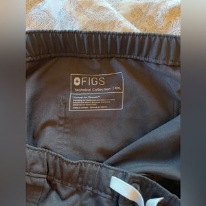 Black Figs scrub bottoms